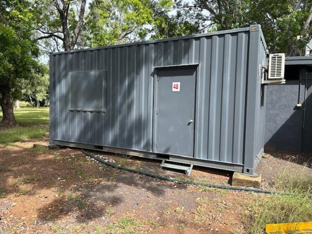 Mataranka Territory Manor Motel & Caravan Park חדר תמונה