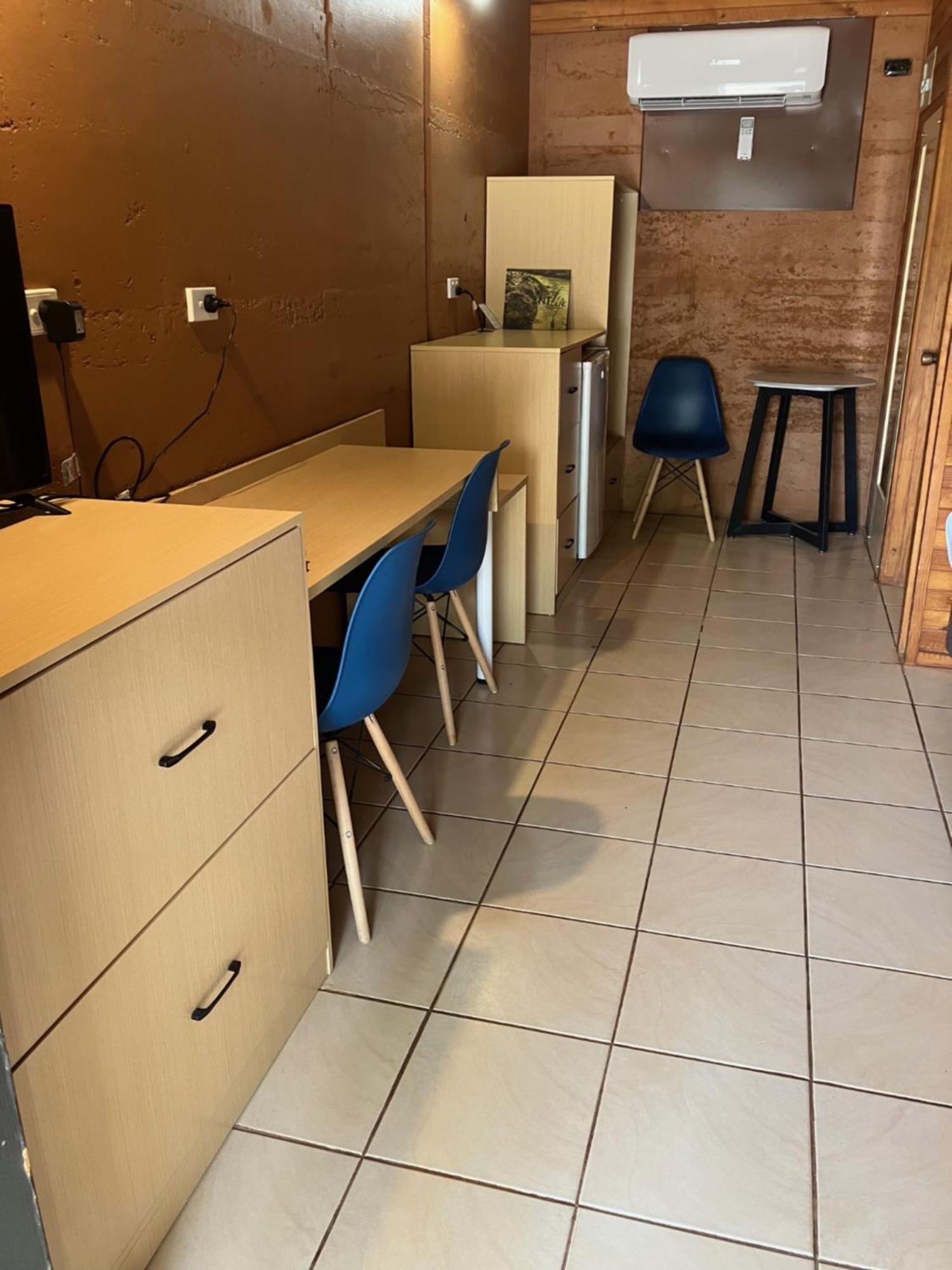 Mataranka Territory Manor Motel & Caravan Park חדר תמונה