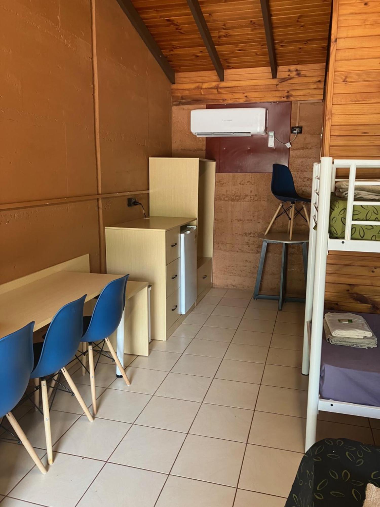 Mataranka Territory Manor Motel & Caravan Park חדר תמונה